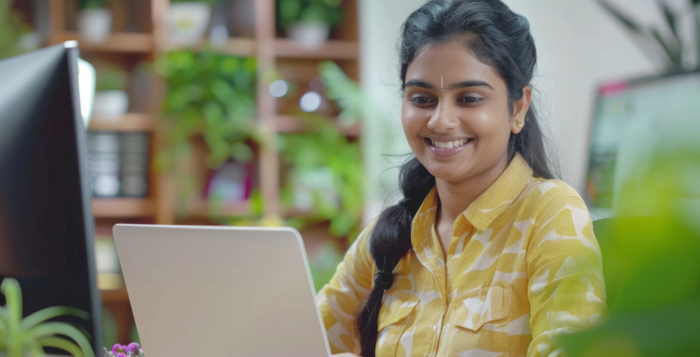 How Digital Marketing Empowers Women’s Independence